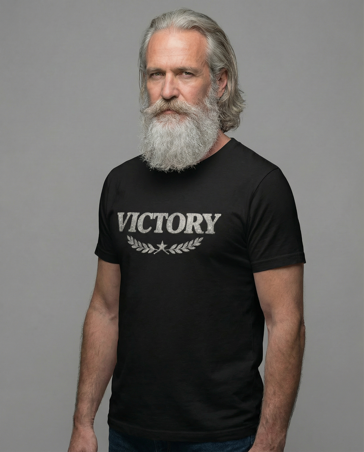 Schwarzes Victory T-Shirt, mit Silber-Glitzer-Effekt – kraftvolles Statement mit Stil (Kopie)