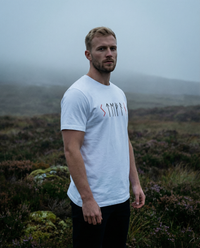 Personalisierbares Runen-T-Shirt – Dein Name in Runen