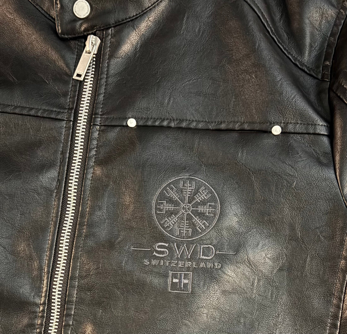 Southwest District Premium Bikerjacke Schwarz – Vegvisir | Gr. XL